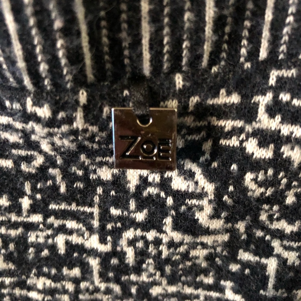 Zoe Sweater/Shacket - Picture 9 of 12